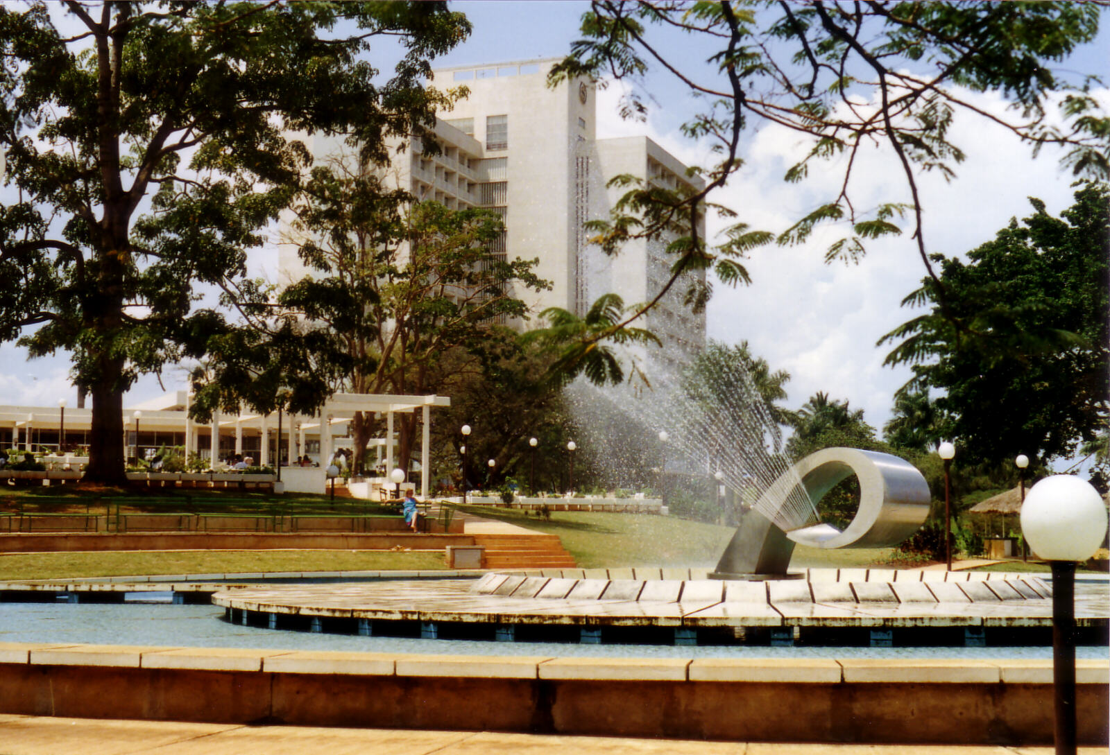 The spinning fountain outside the Sheraton hotel in Kampala, Uganda