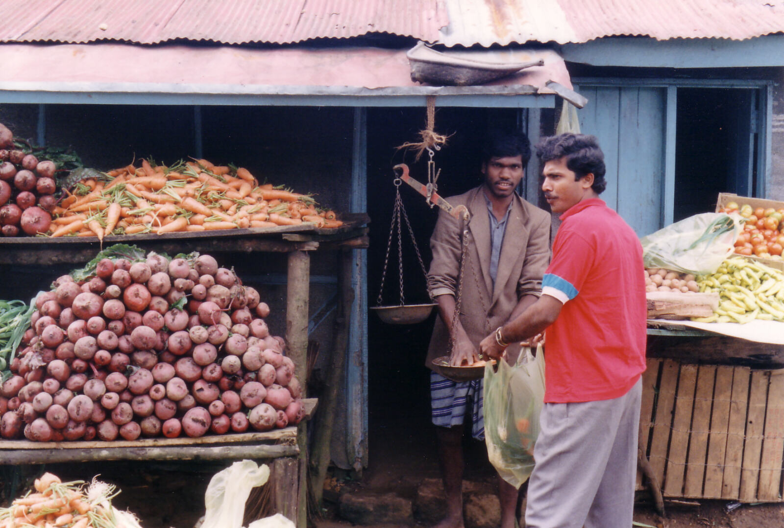 Vegetable stall on the road from Nuwara Eliya