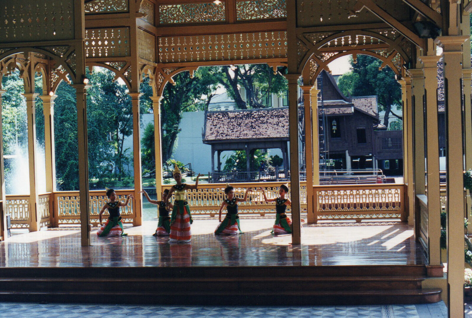 Thai dancing at the Vimanmek Museum, Bangkok