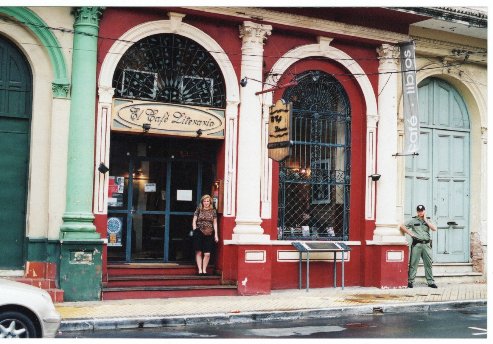Cafe Literario in Mariscal Estigarriba Street, Asuncion
