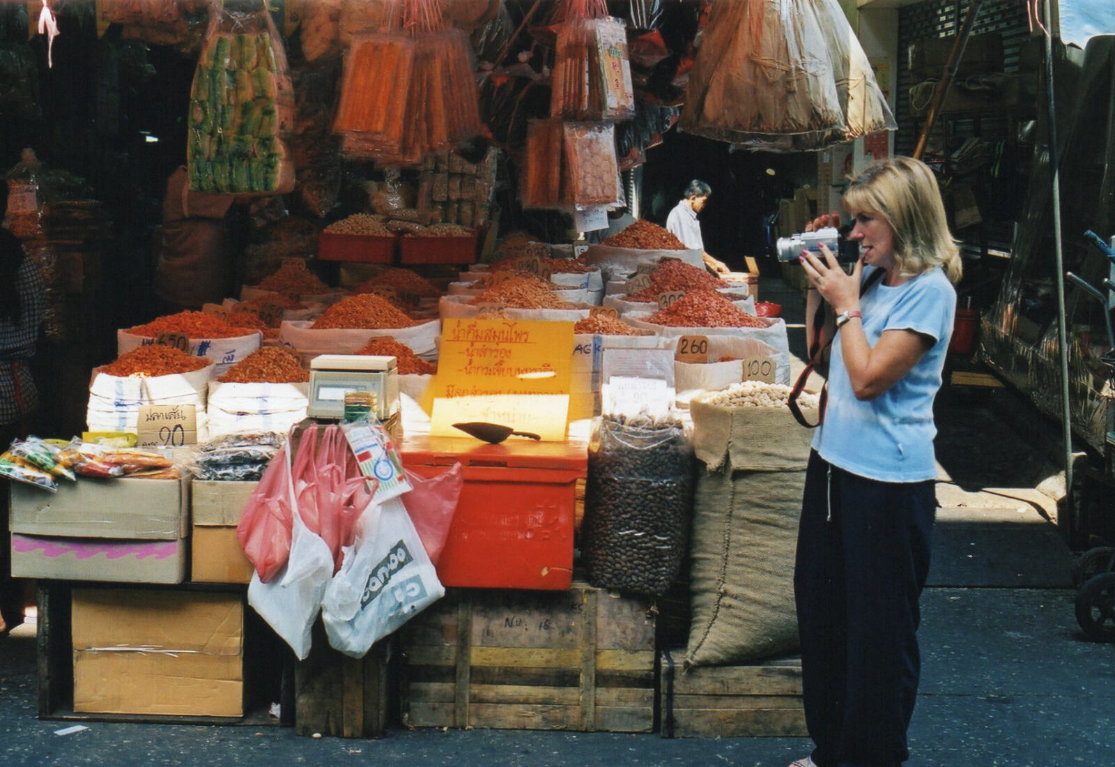 In Trok Itsaranuphap (Soi 16) in Chinatown, Bangkok