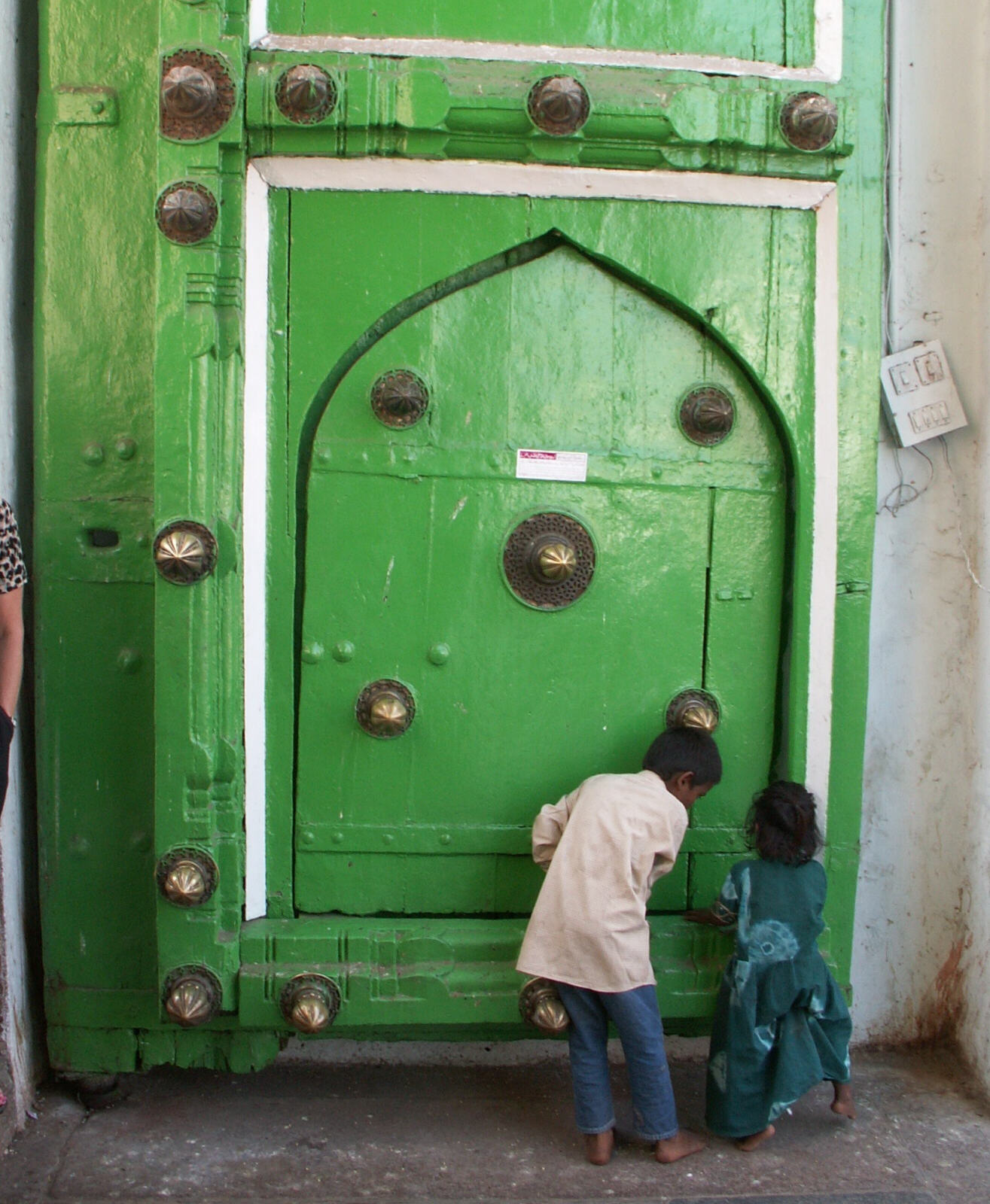 A door near the Mecca Mosque in Hyderabad, India