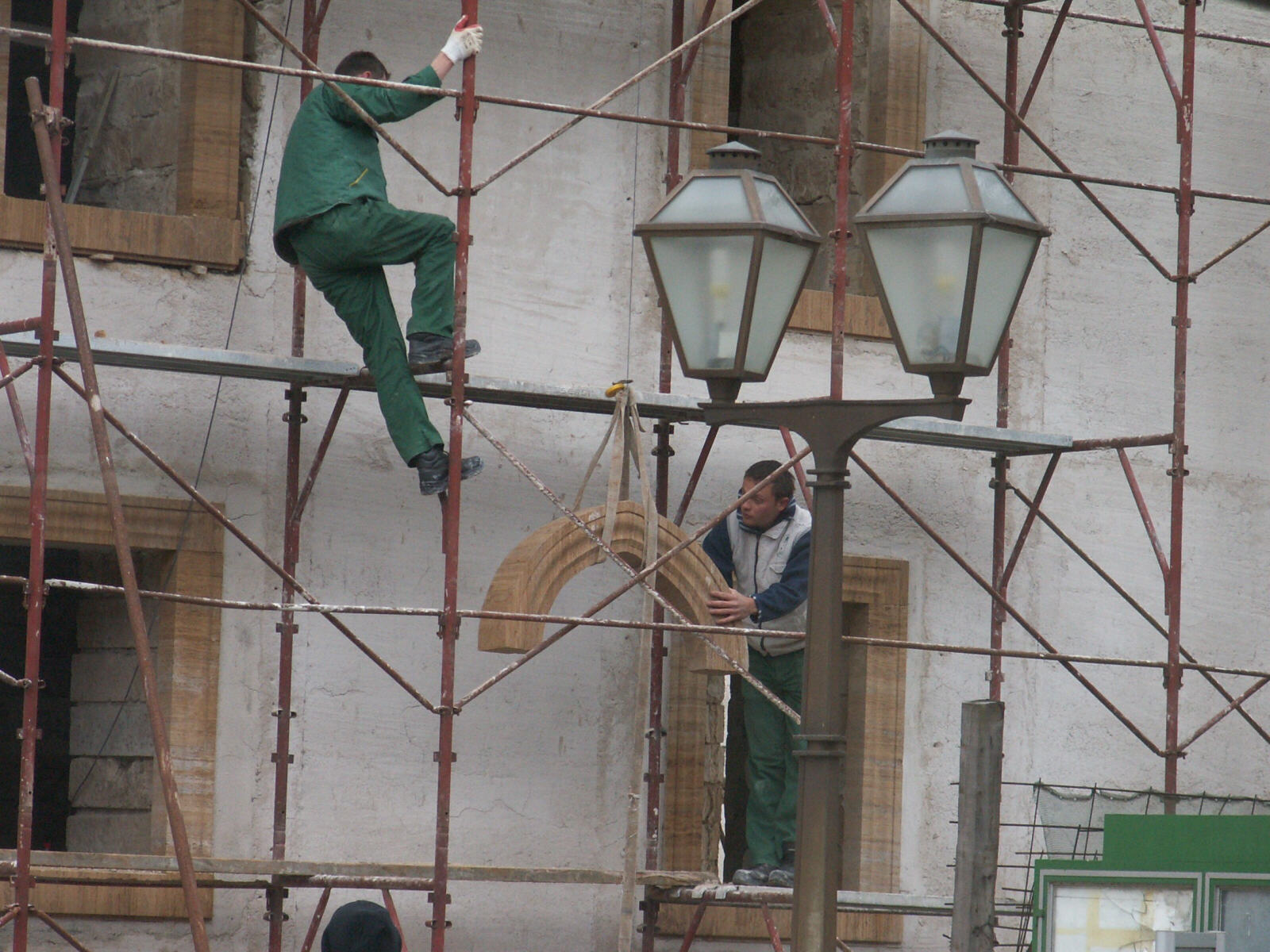 Rebuilding the mosque in the old town of Jajce, Bosnia