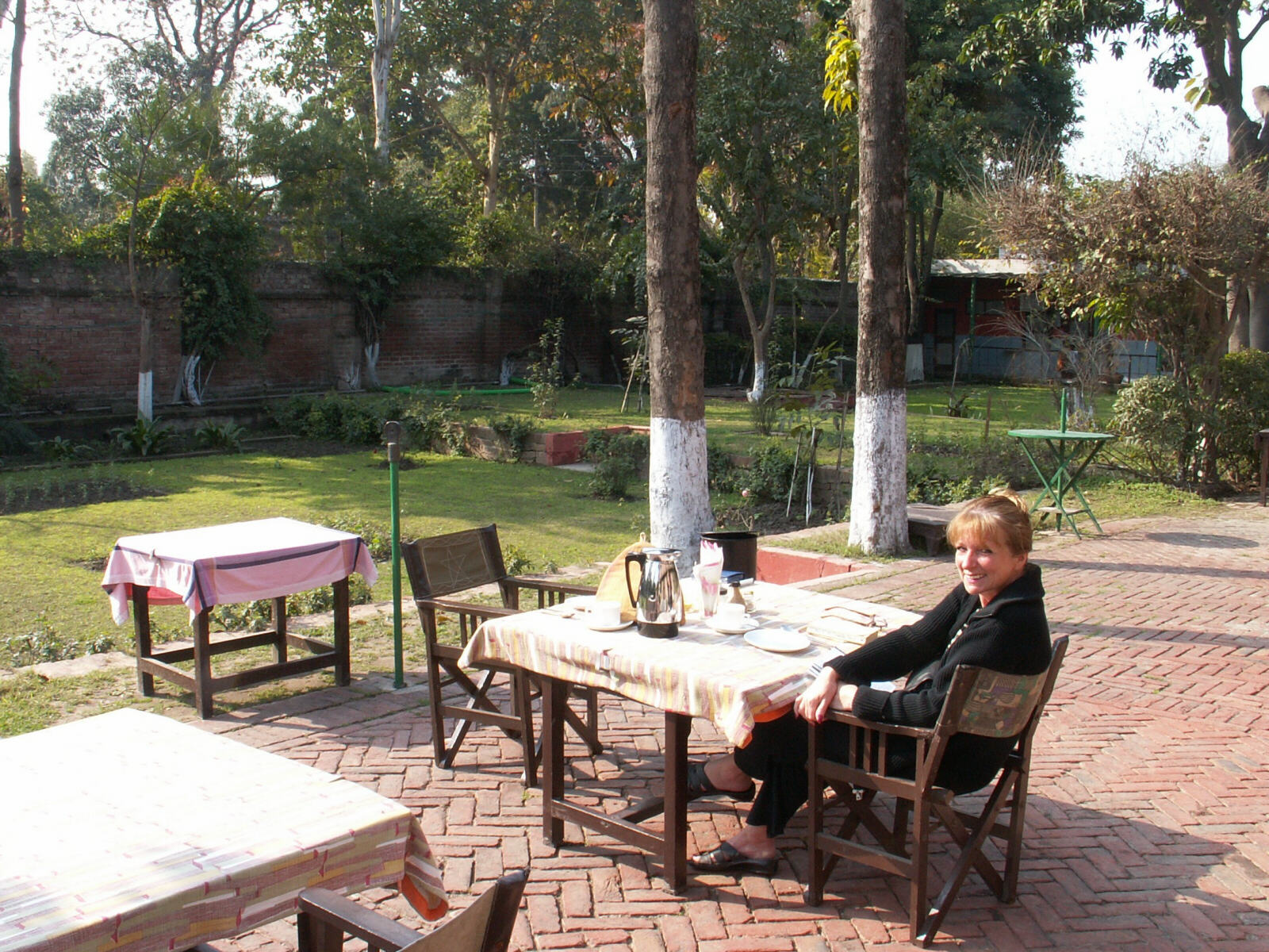 Breakfast in the garden in Mrs Bhandari's guesthouse in Amritsar, India