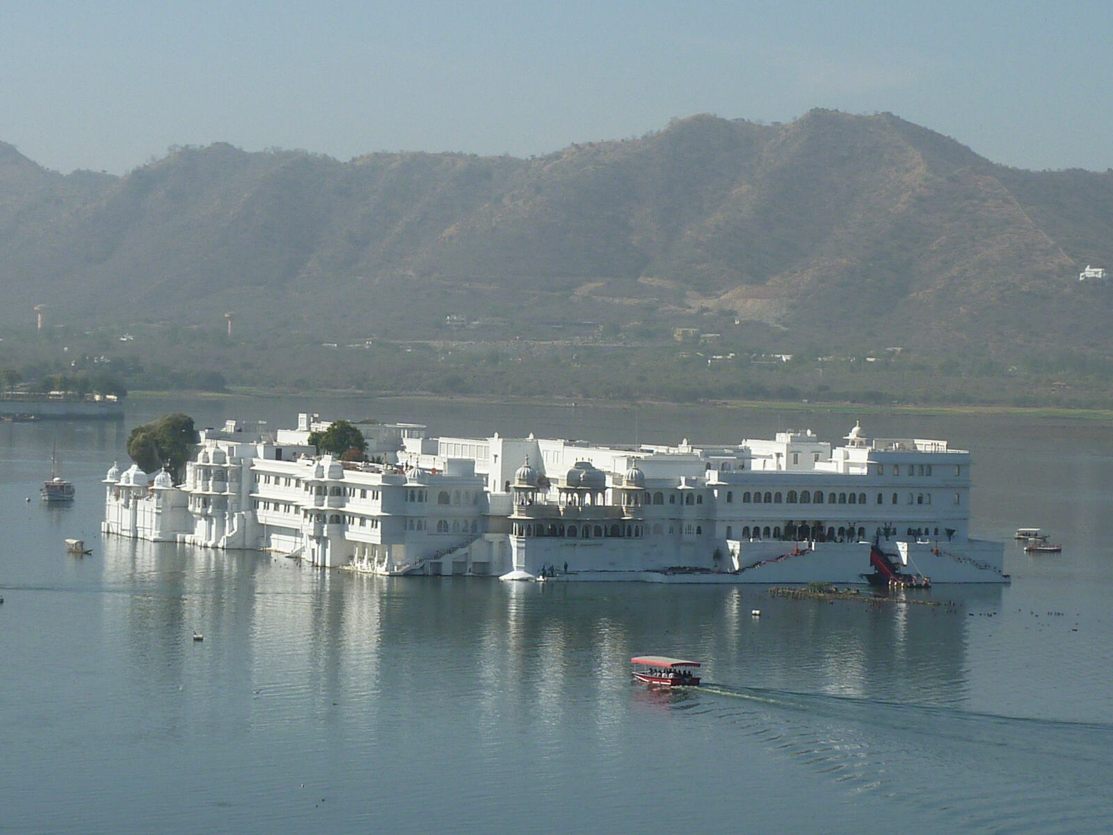 The exclusive Lake Palace hotel in Udaipur, Rajasthan