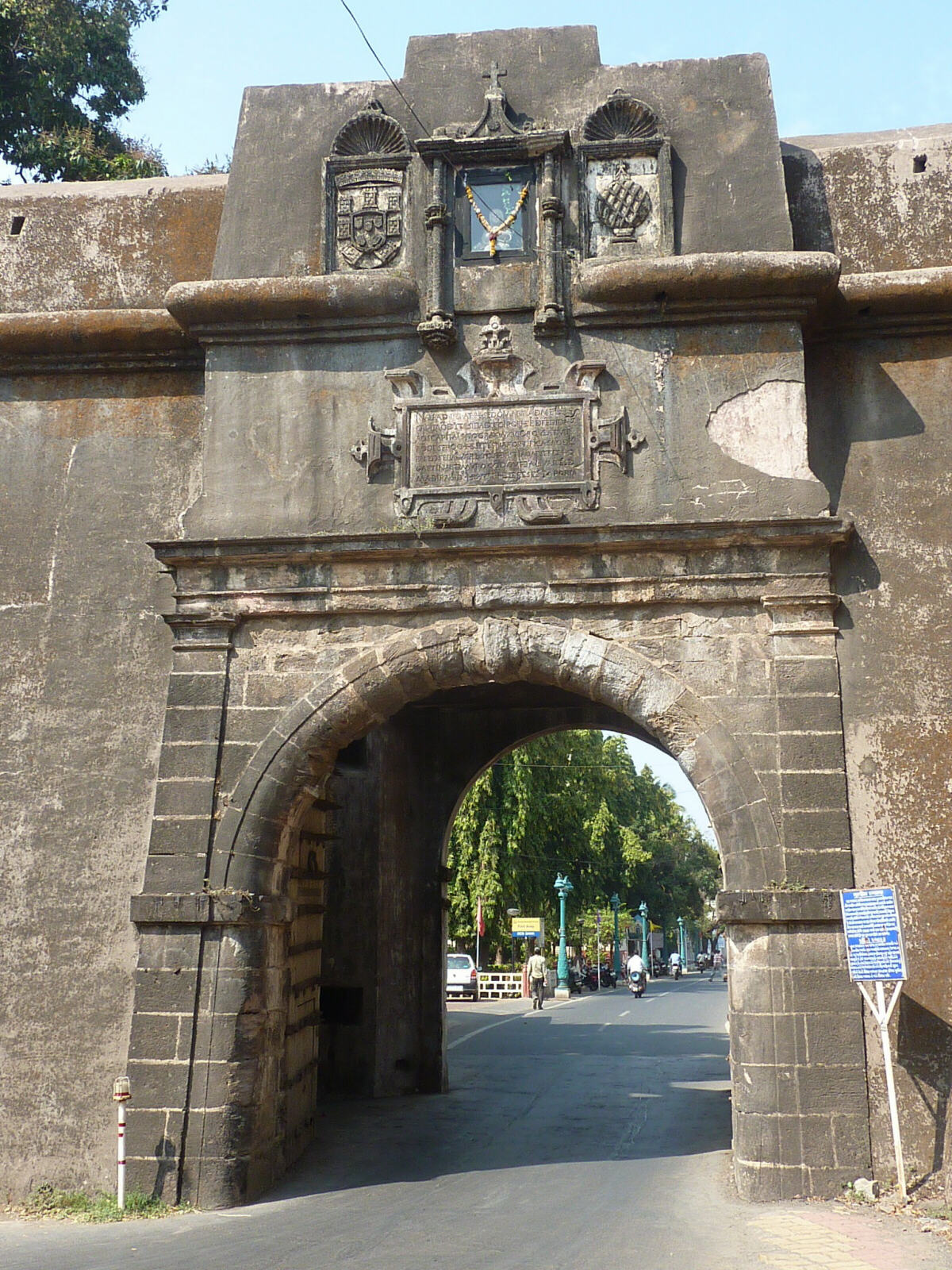 Gateway to the fort in Moti Daman