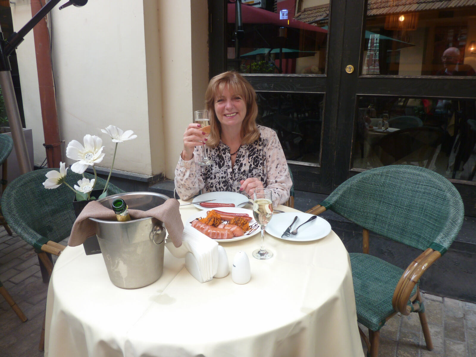 Sausages and champagne for lunch in Chardin Street, Tblisi