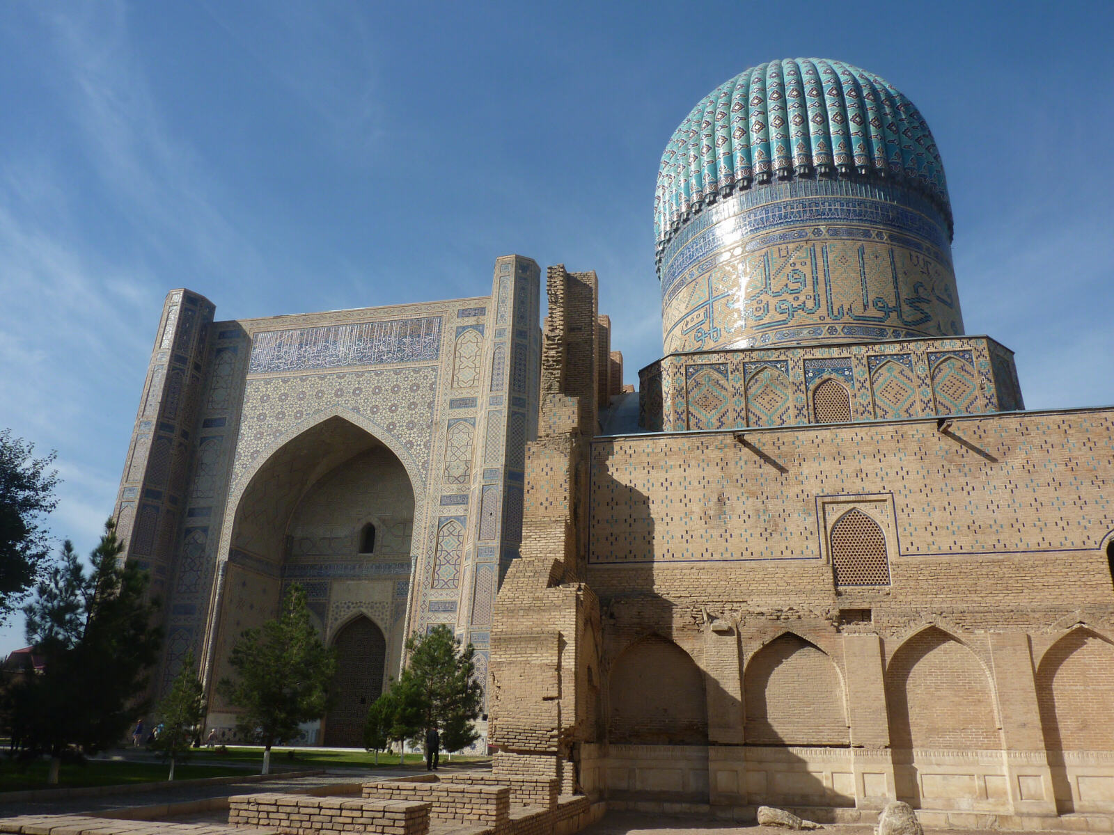 The Bibi Khanym mosque in Samarkand, Uzbekistan