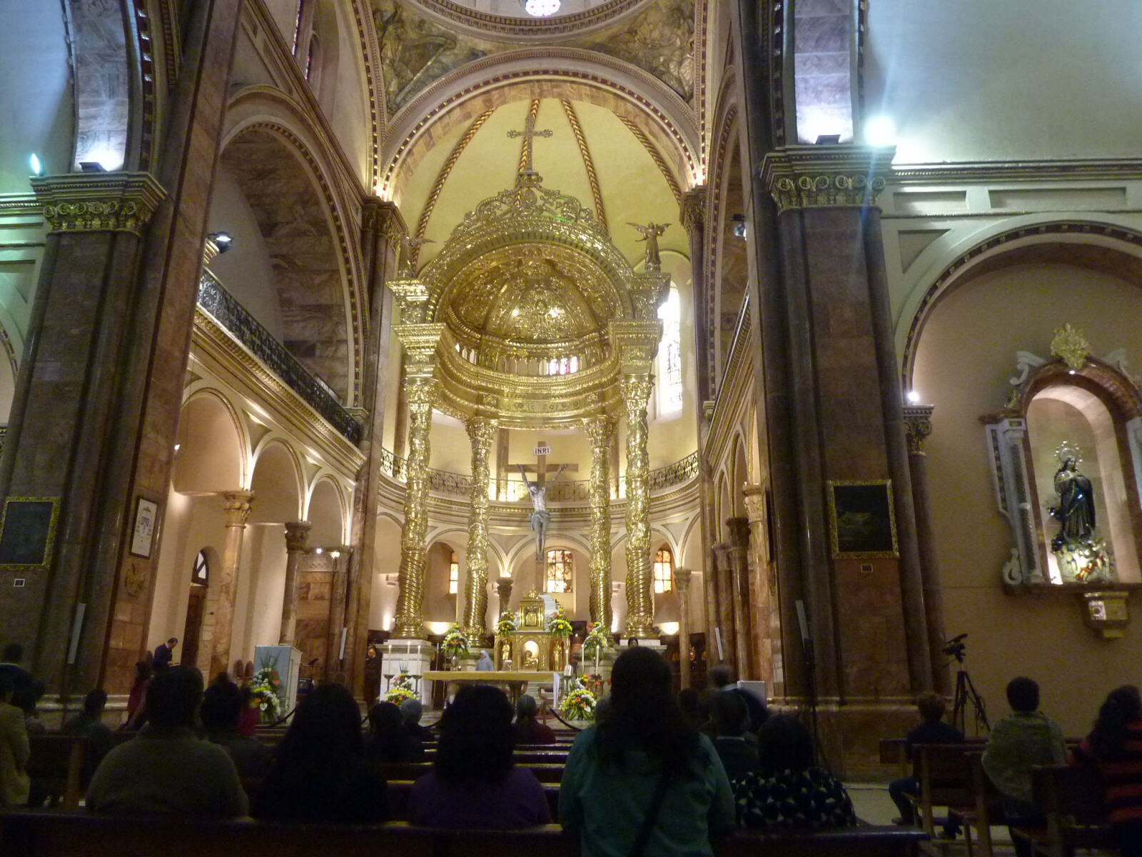 The cathedral in Cuenca, Ecuador