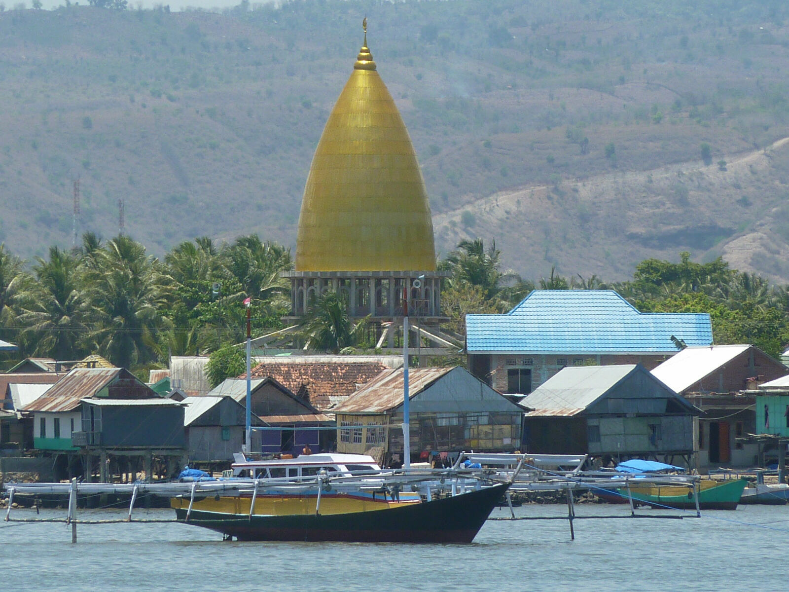 Mosque at Sape harbour, Sumbawa Island, Indonesia