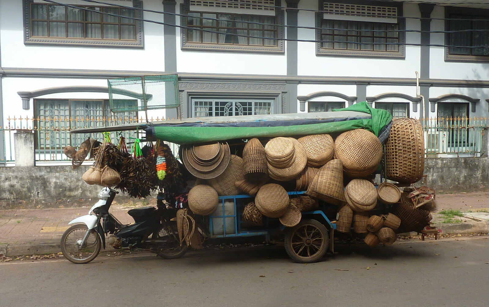 All the baskets you could need, on a tuk-tuk