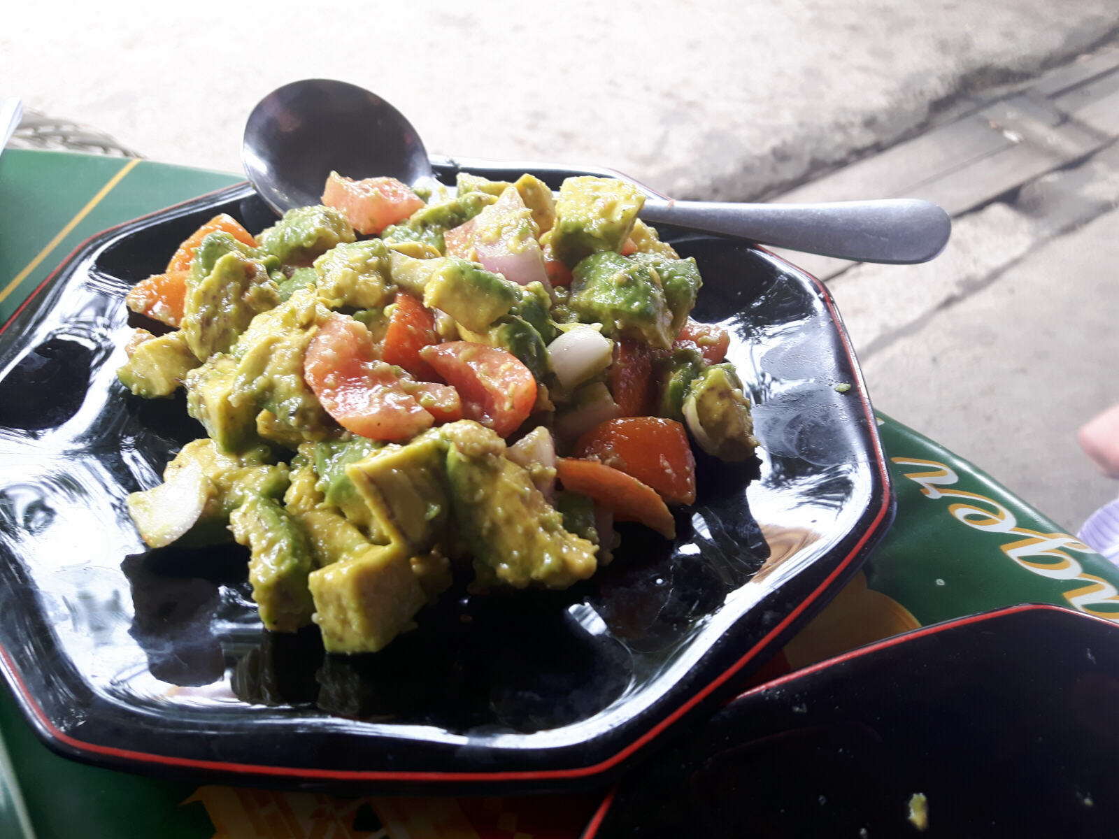 Avocado salad in Hyoo Myat restaurant in Nyaungshwe