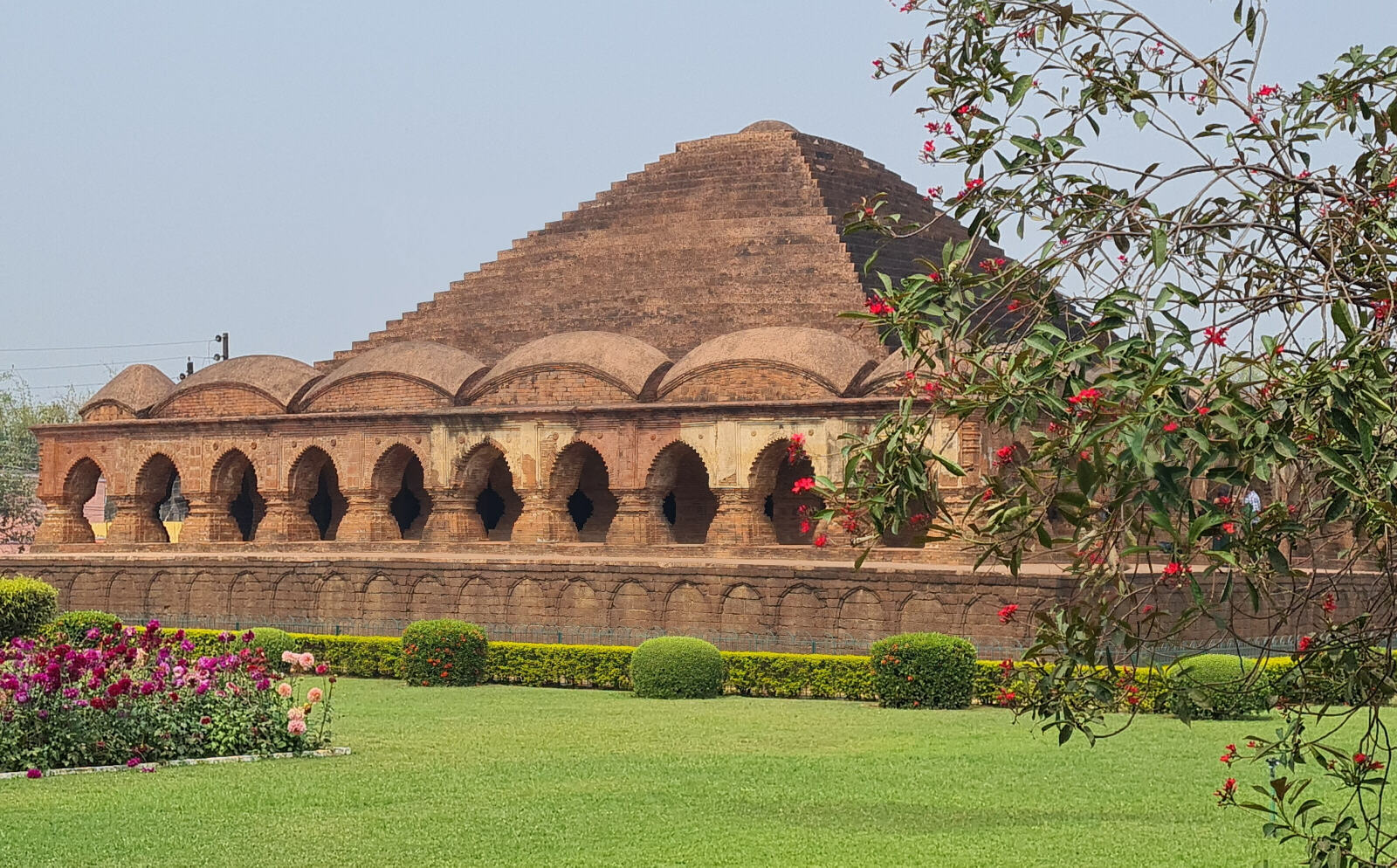 Rasmancha brick pyramid at Bishnapur, West Bengal, India Rasmancha brick pyramid at Bishnapur, West Bengal, India