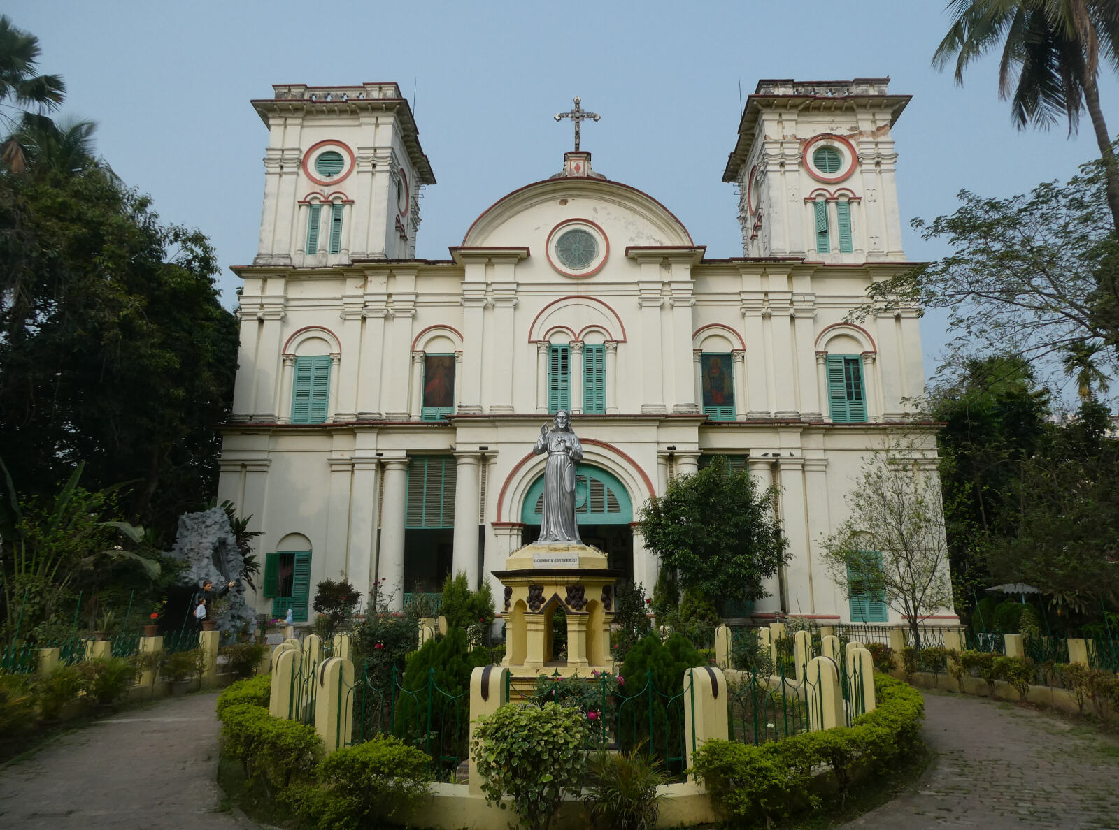 Sacred Heart French church at Chandernagar near Calcutta, India Sacred Heart French church at Chandernagar near Calcutta, India